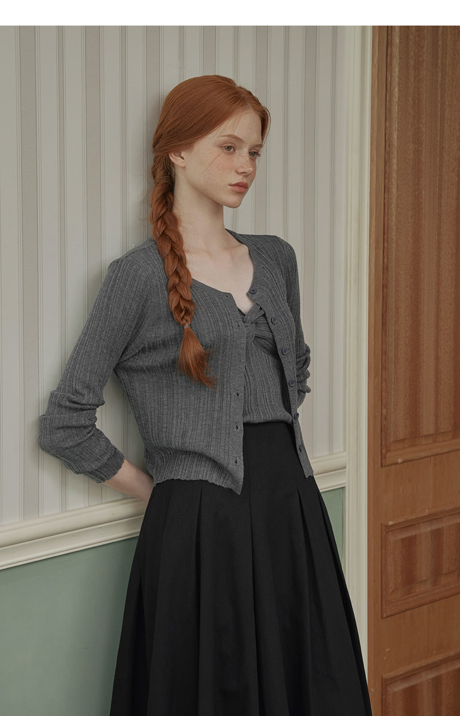 Muton Twist Sleeveless & Cardigan Set
