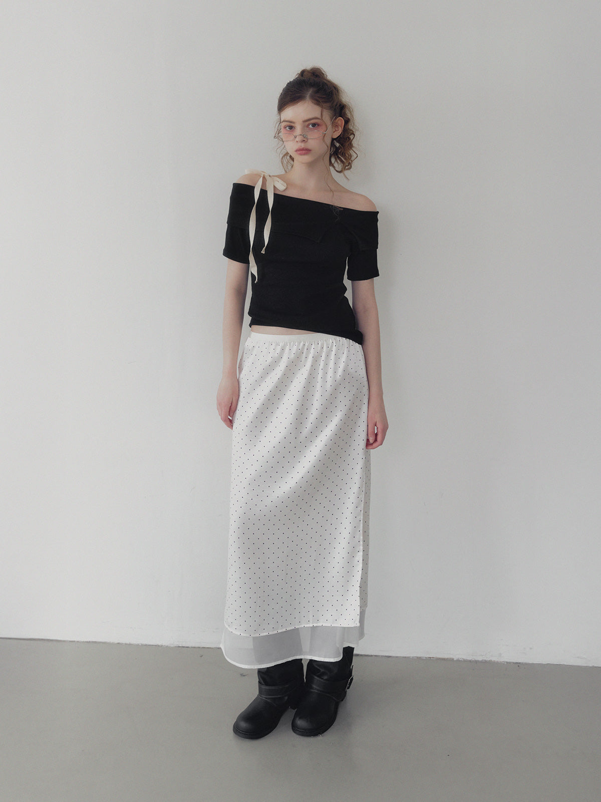 Petit strap one shoulder t-shirt