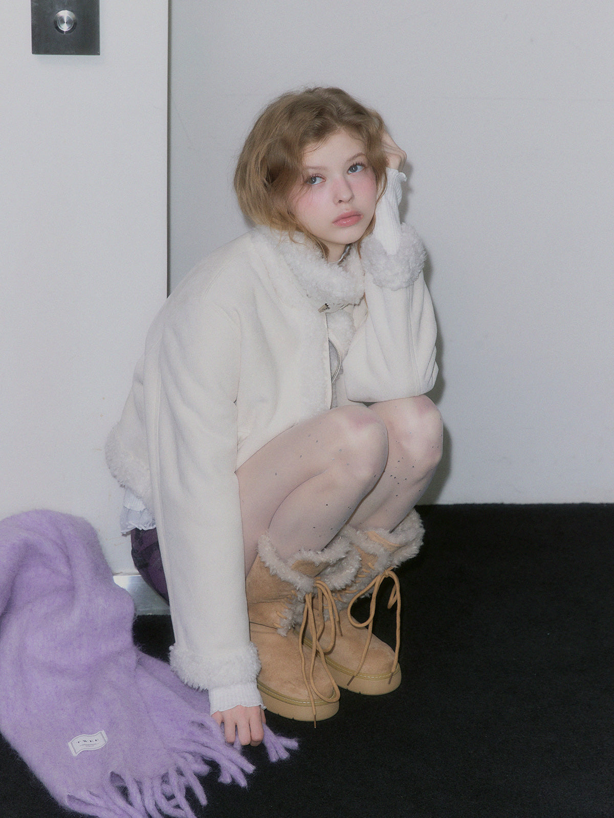 Bear Collar Short Shearling Jumper