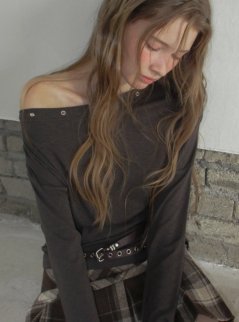 TWEE Roco eyelet double long belt | Product styling view 6
