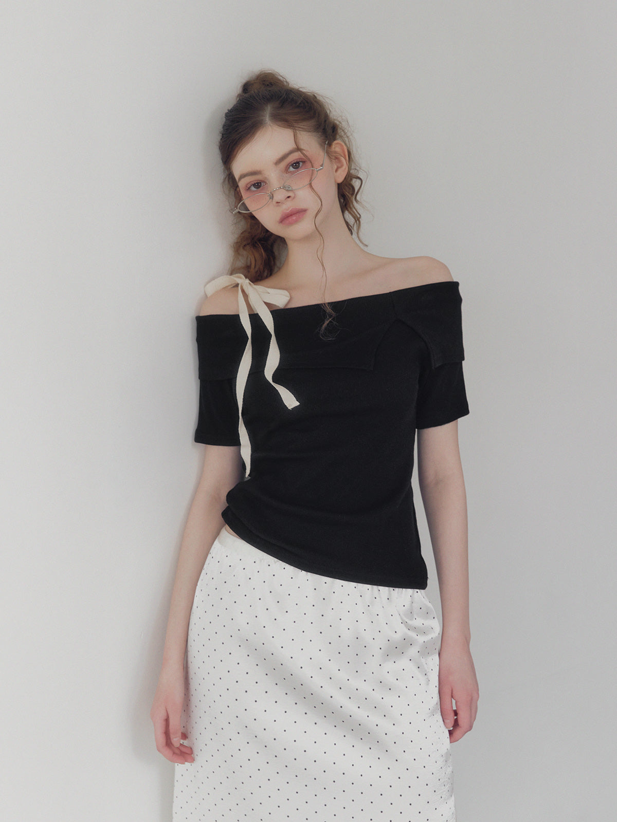 Petit strap one shoulder t-shirt