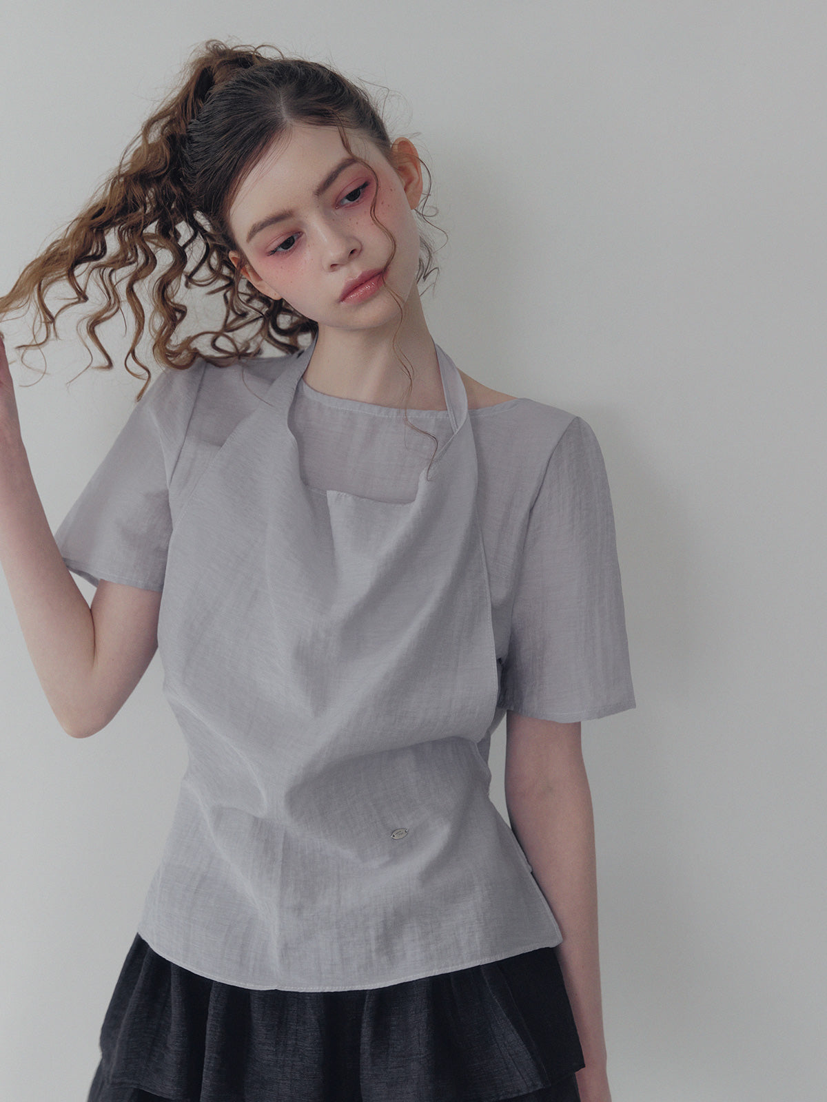 Ind halter neck sleeveless & short sleeve blouse set