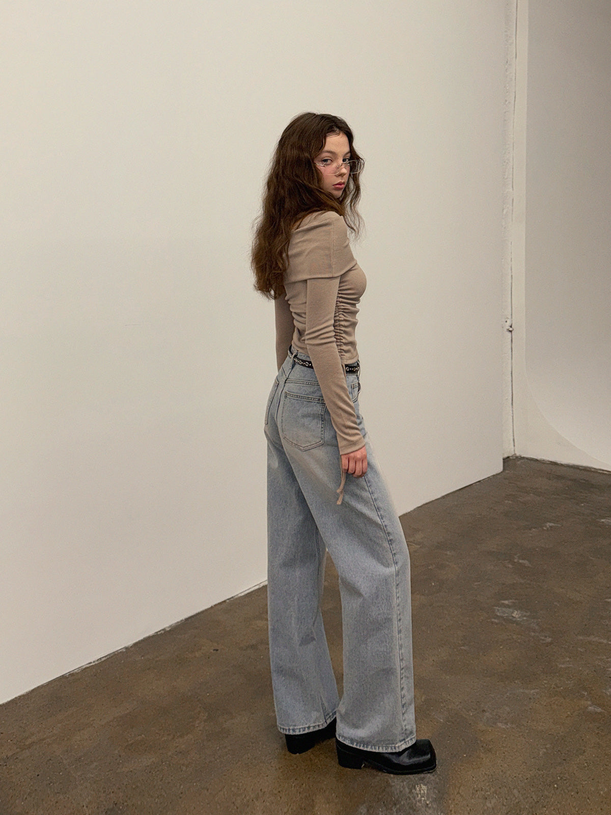 Dwin 2-Way Drape Strap Long Sleeve Tee