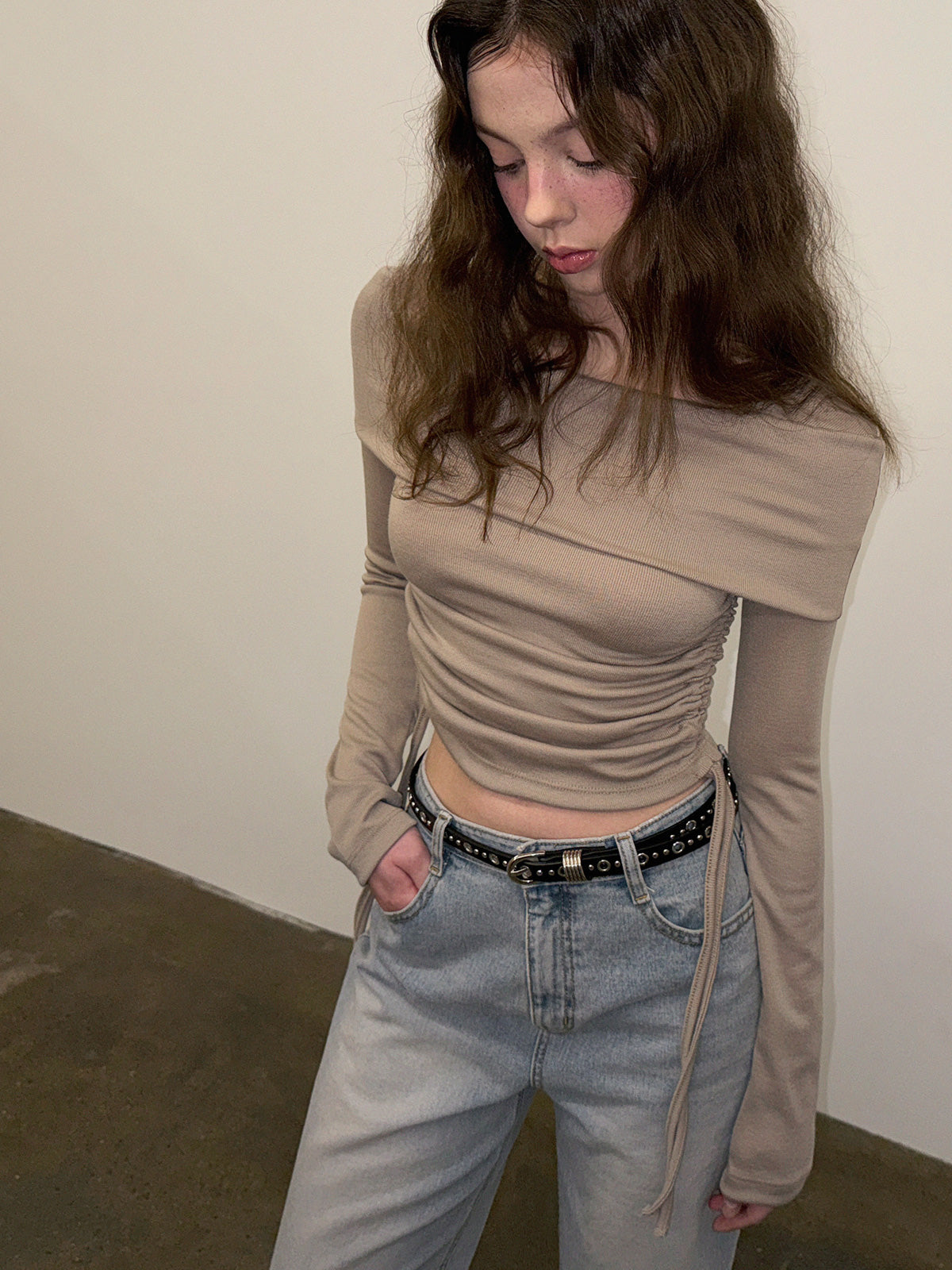 Dwin 2-Way Drape Strap Long Sleeve Tee
