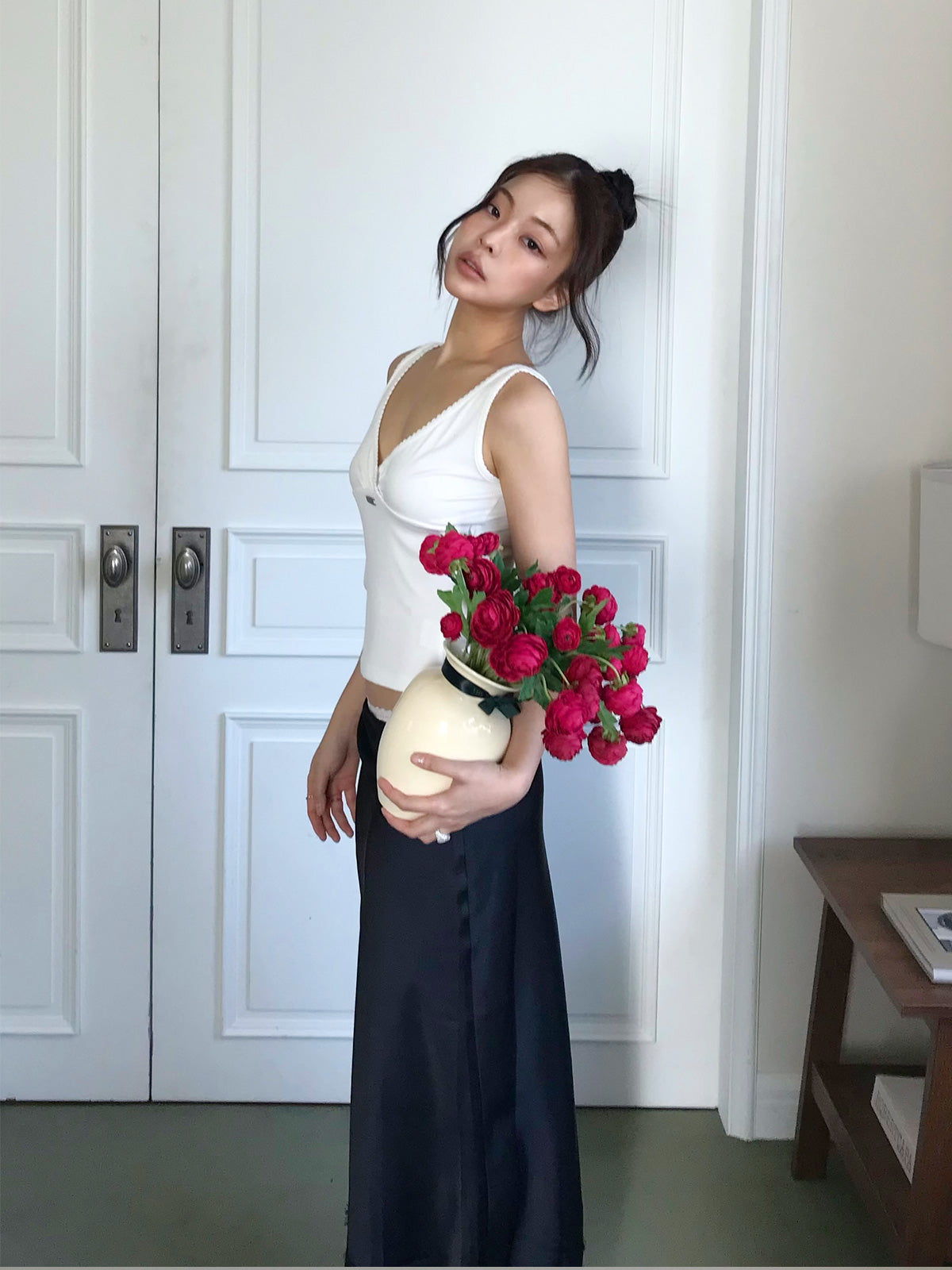 Elbin lace wrap v-neck sleeveless