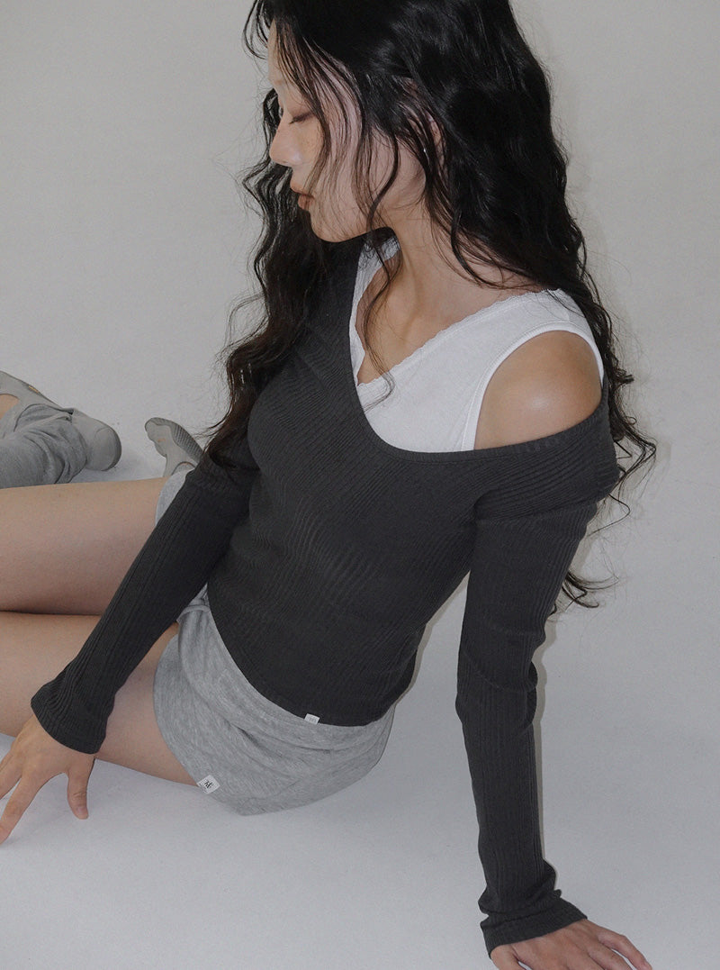[TWEE:B] Lutz U-neck ribbed long sleeve T-shirt