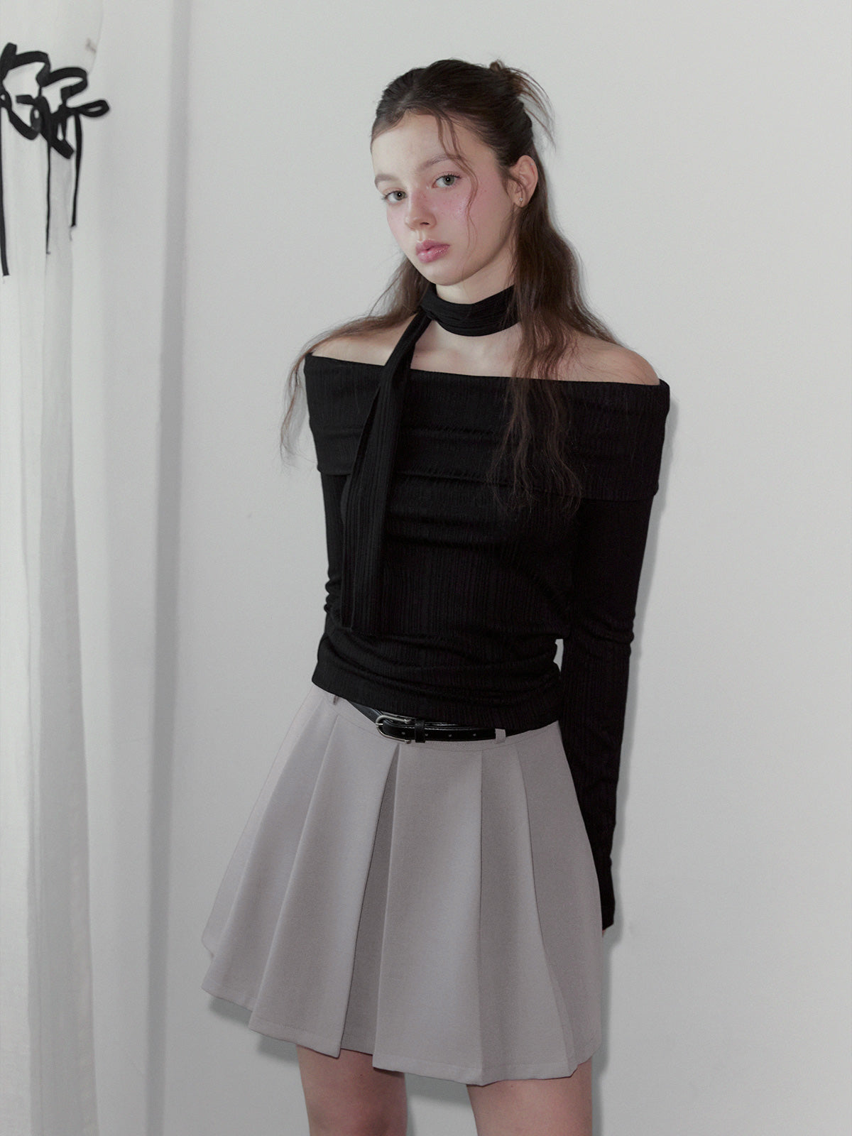 Glonee Pleated Mini Skirt (Belt Set)