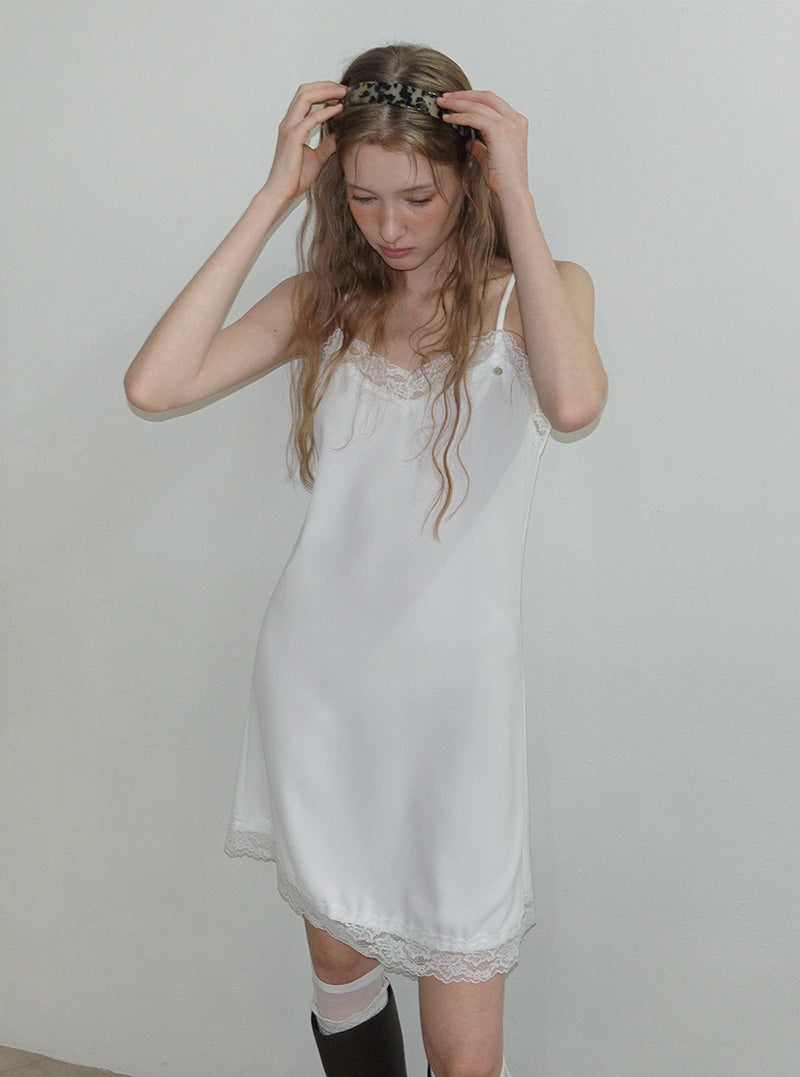 Cullin lace satin sleeveless mini dress