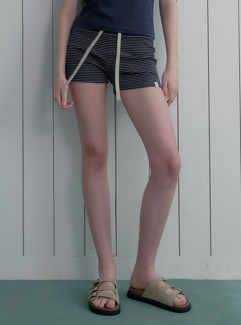 Sench stripe banding short pants