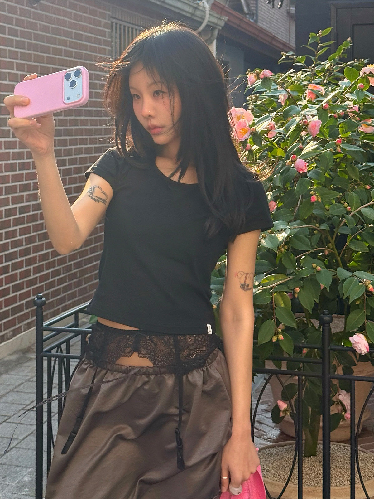 [TWEE:B] Elit Basic U-Neck Crop Tee