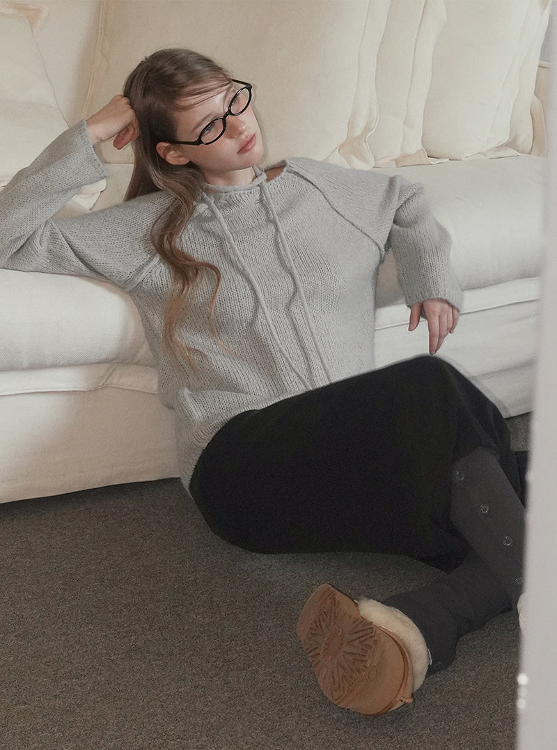 TWEE Muz oversized raglan brushed long sleeve knit (strap set) | Product styling view 5