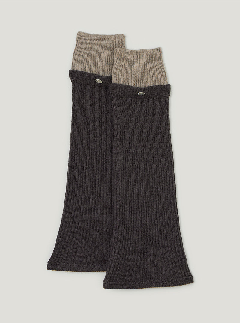 TWEE Riol contrast knit leg warmers | Brown product-only view