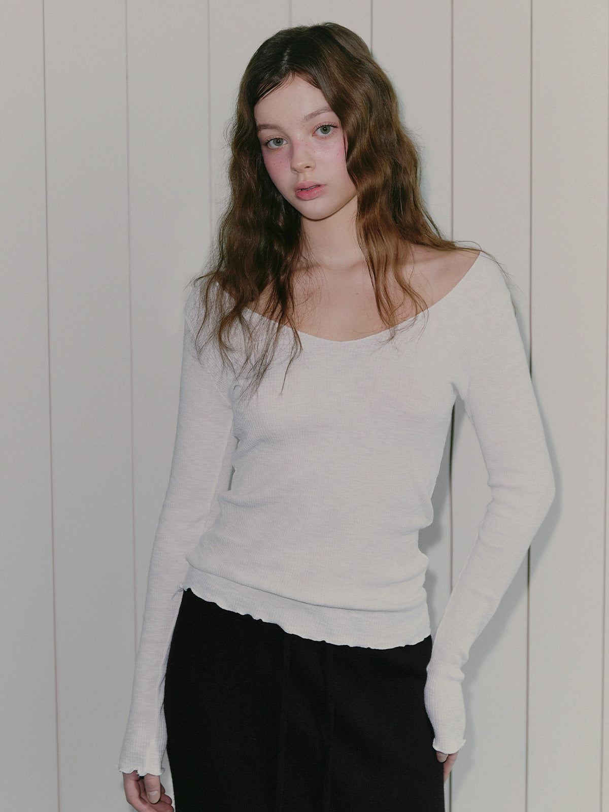 Corp Wave V-Neck Tee