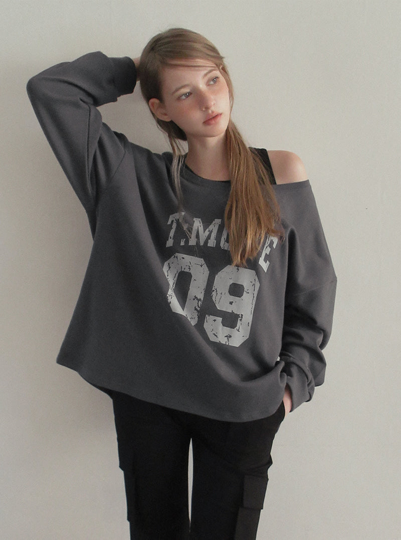 TWEE Bena vintage printing sleeveless T-shirt set | Product styling view 4