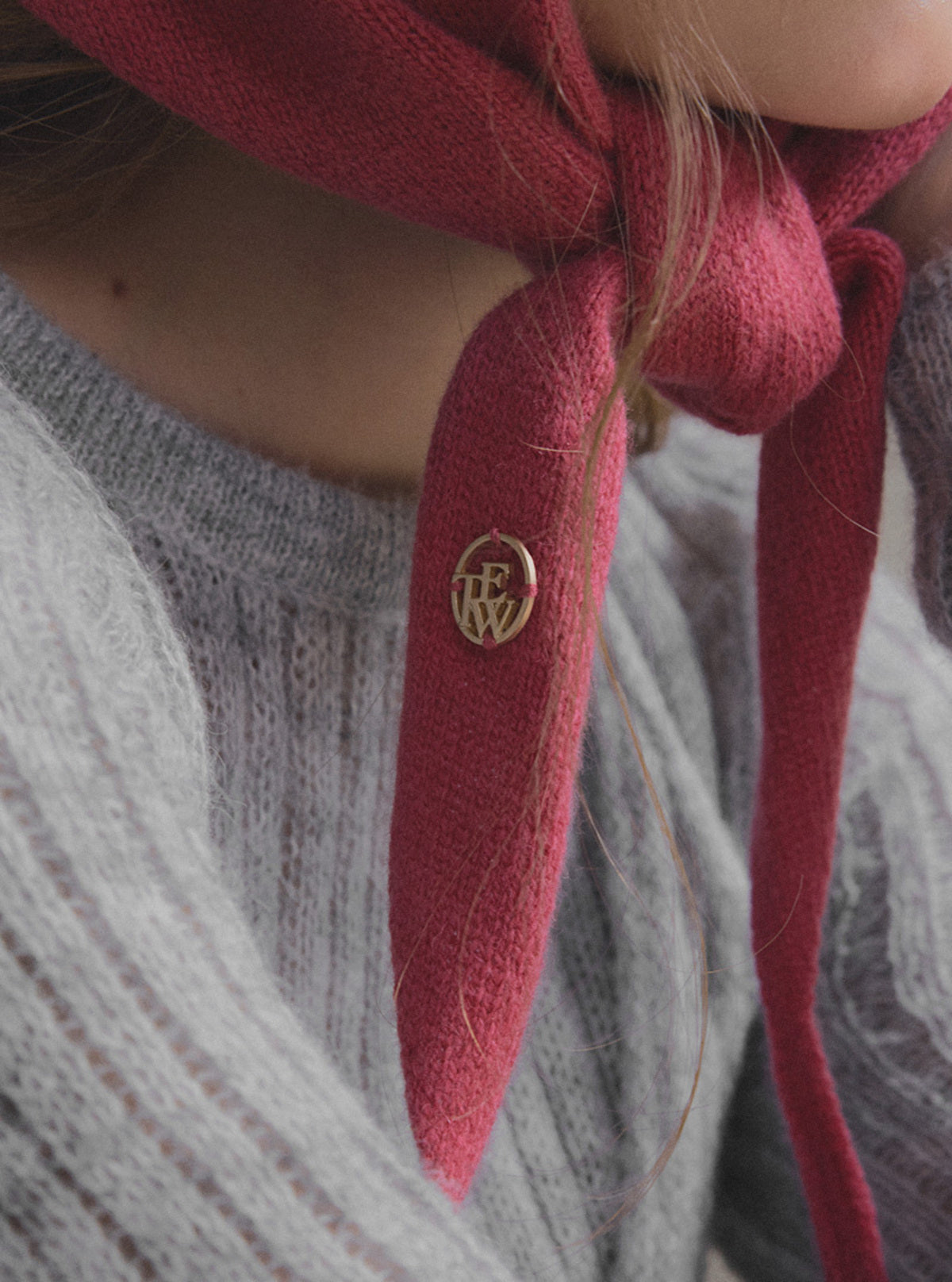 Kinel Two-Way Knit Scarf