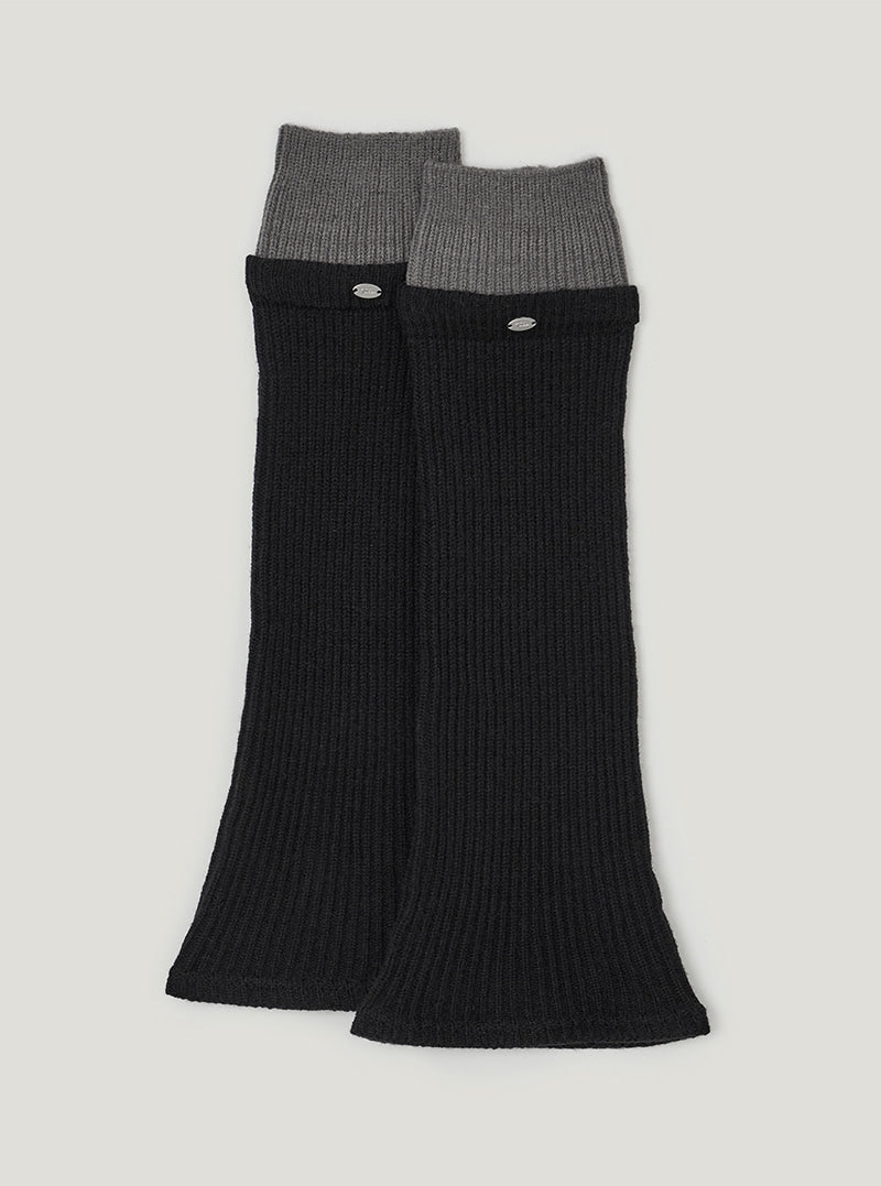 TWEE Riol contrast knit leg warmers | Black product-only view