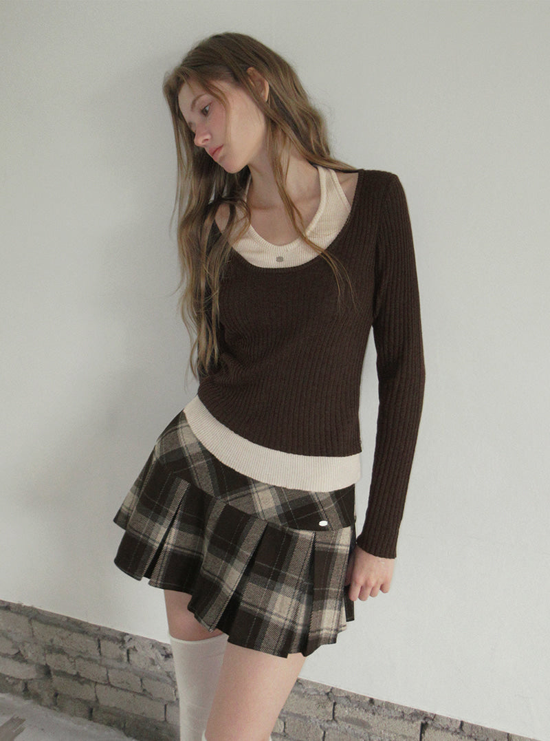 TWEE Rezon check pleated mini skirt | Product styling view 4