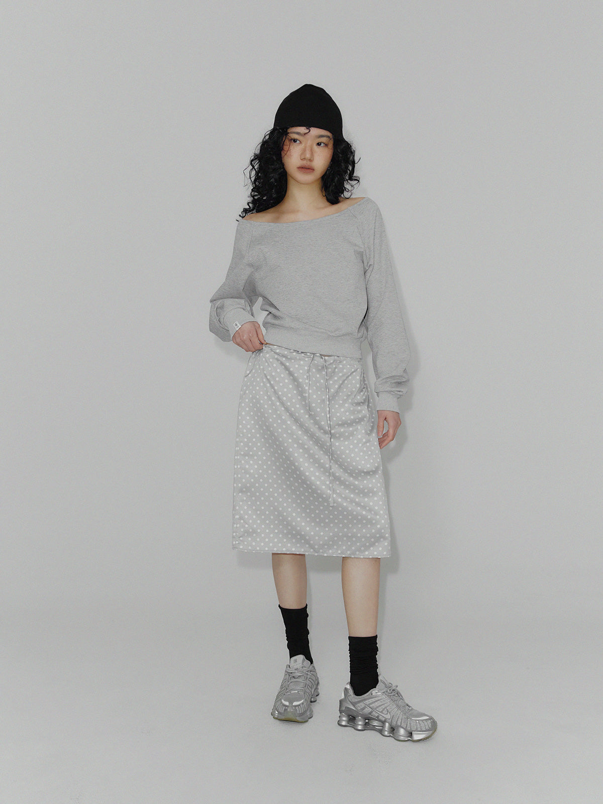 [TWEE] Ilang Chân Váy Midi Satin Họa Tiết Chấm Bi