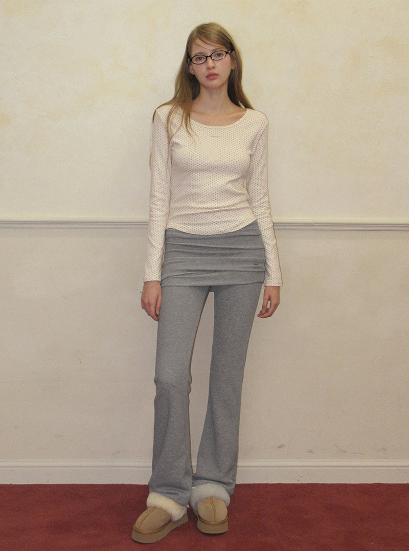 TWEE Puen folding ribbed long pants | Product styling view 3