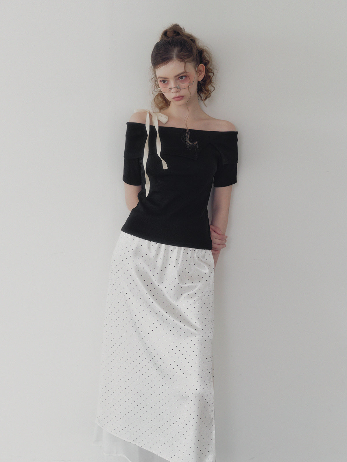 Petit strap one shoulder t-shirt