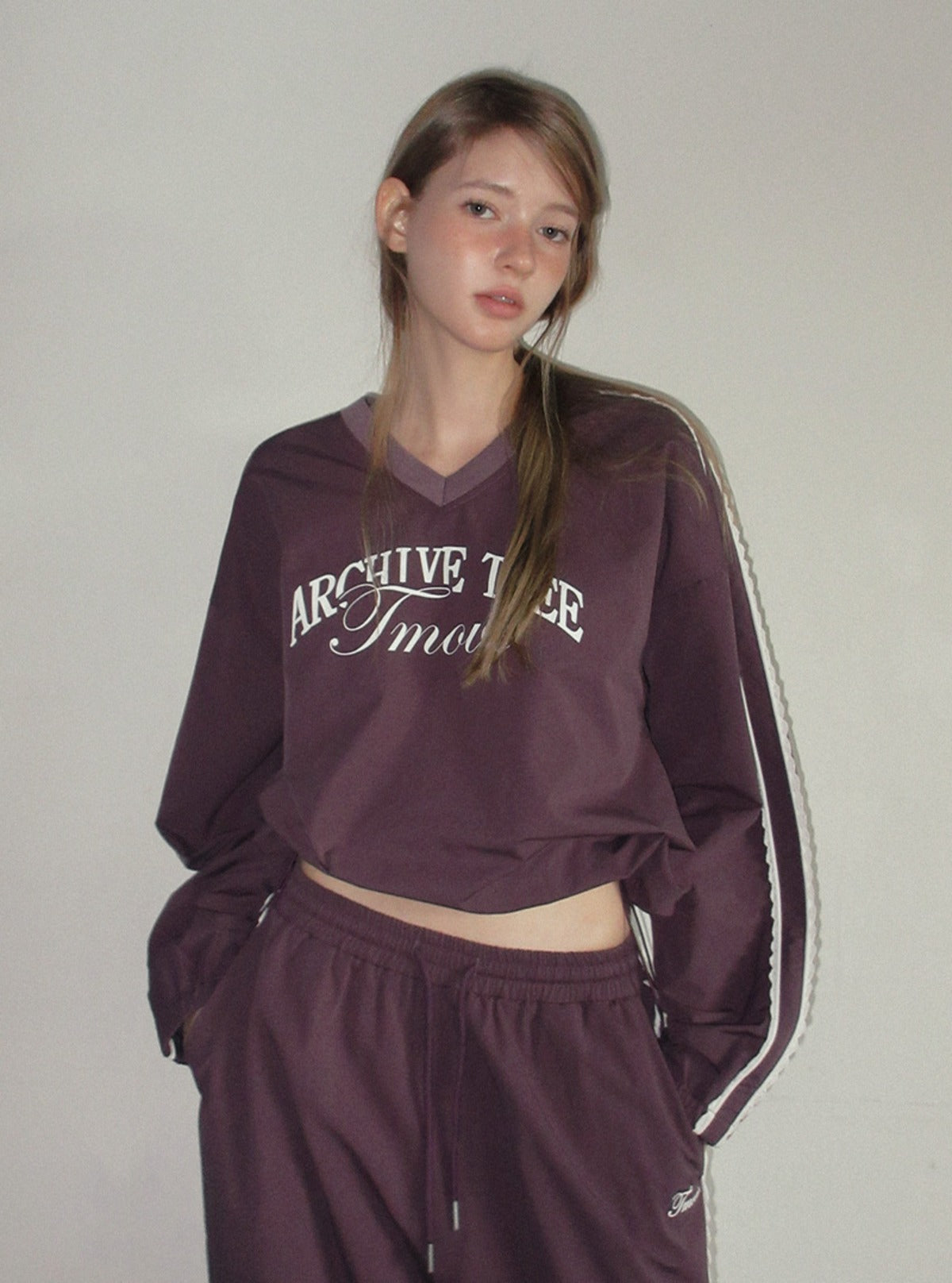 TWEE Mopen lace nylon V-neck long sleeve sweatshirt | Main product image