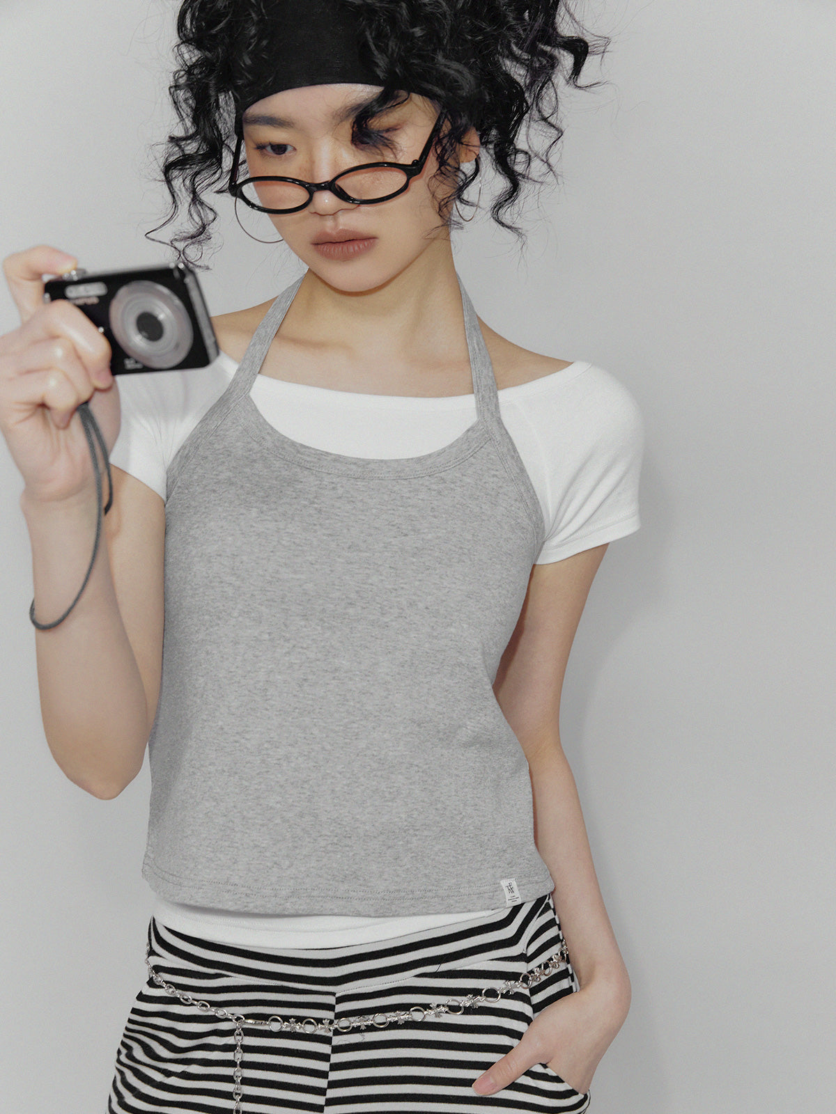[TWEE:B] Moru Basic Halter-Neck Crop Sleeveless