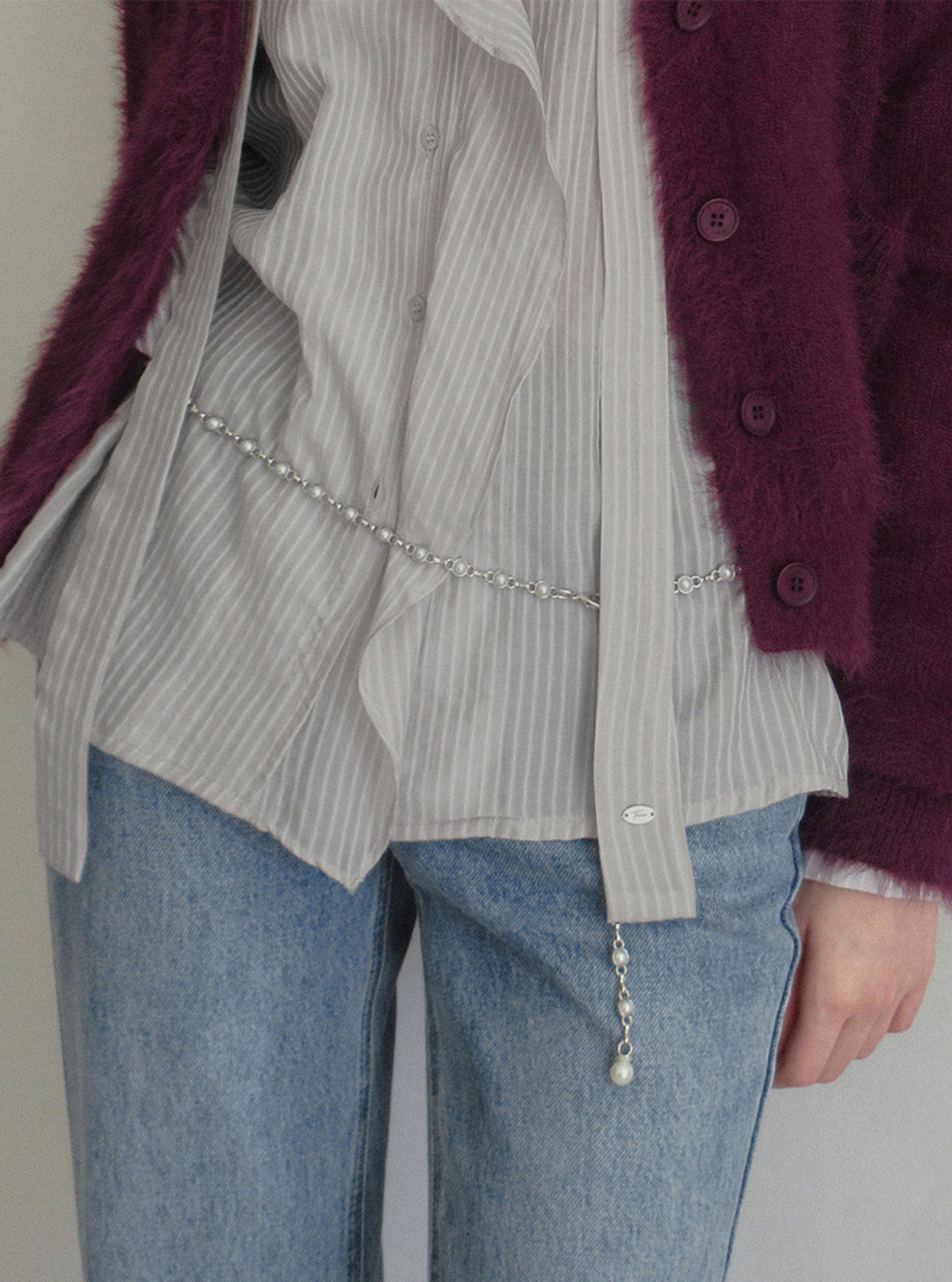 TWEE Rose pearl ring chain belt | Product styling view 10