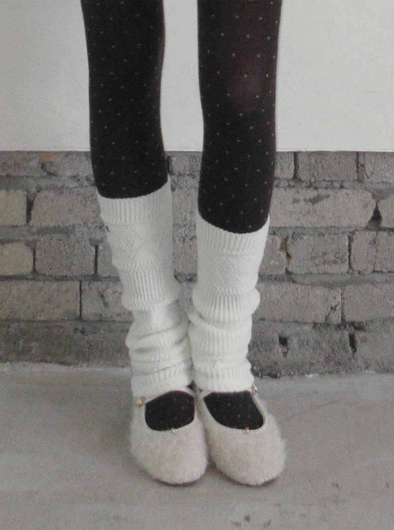TWEE Ronv punching knit leg warmers | Product styling view 6