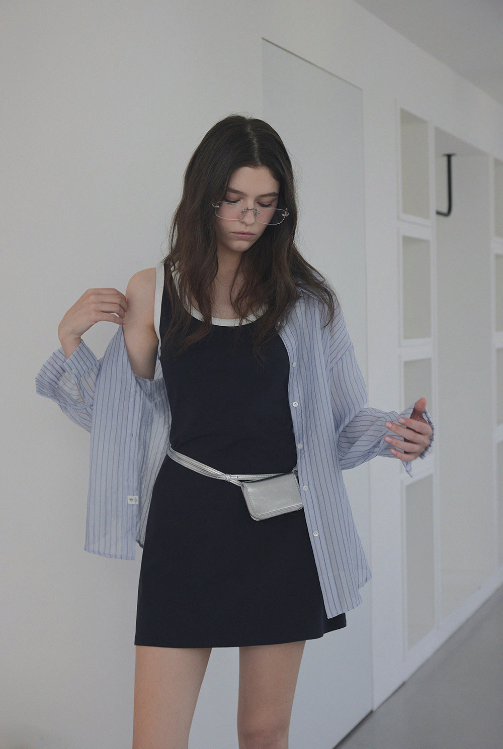 [TWEE] Robe mini sans manches Newman