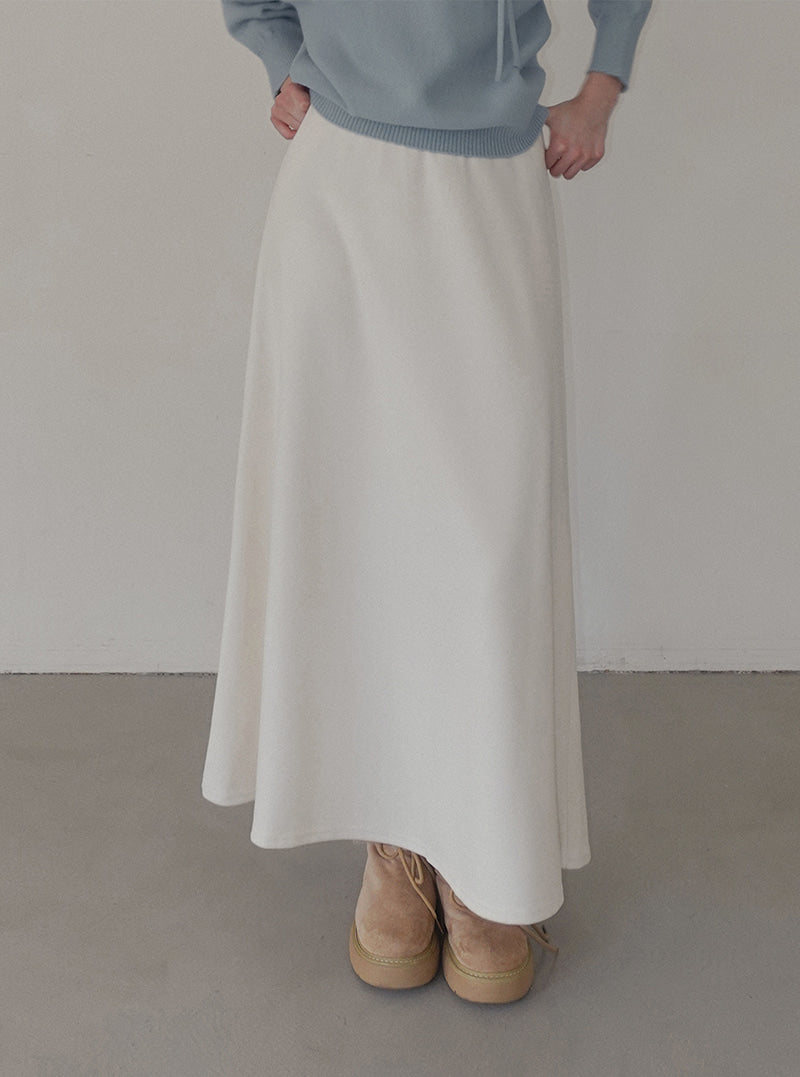 Castle banding flare maxi long skirt | View 9