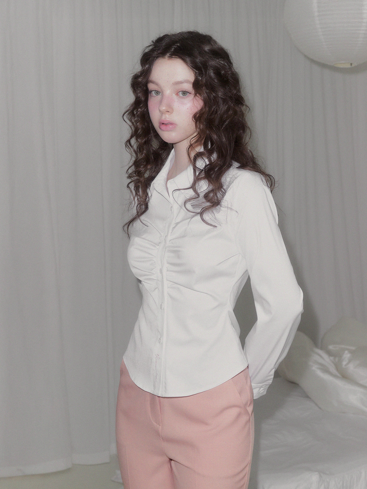 [TWEE] Pillen Raffung Slim-Fit Langarmshirt