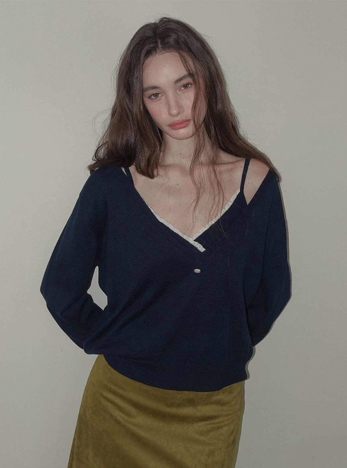 Romal lace sleeveless deep V-neck knit set | View 7
