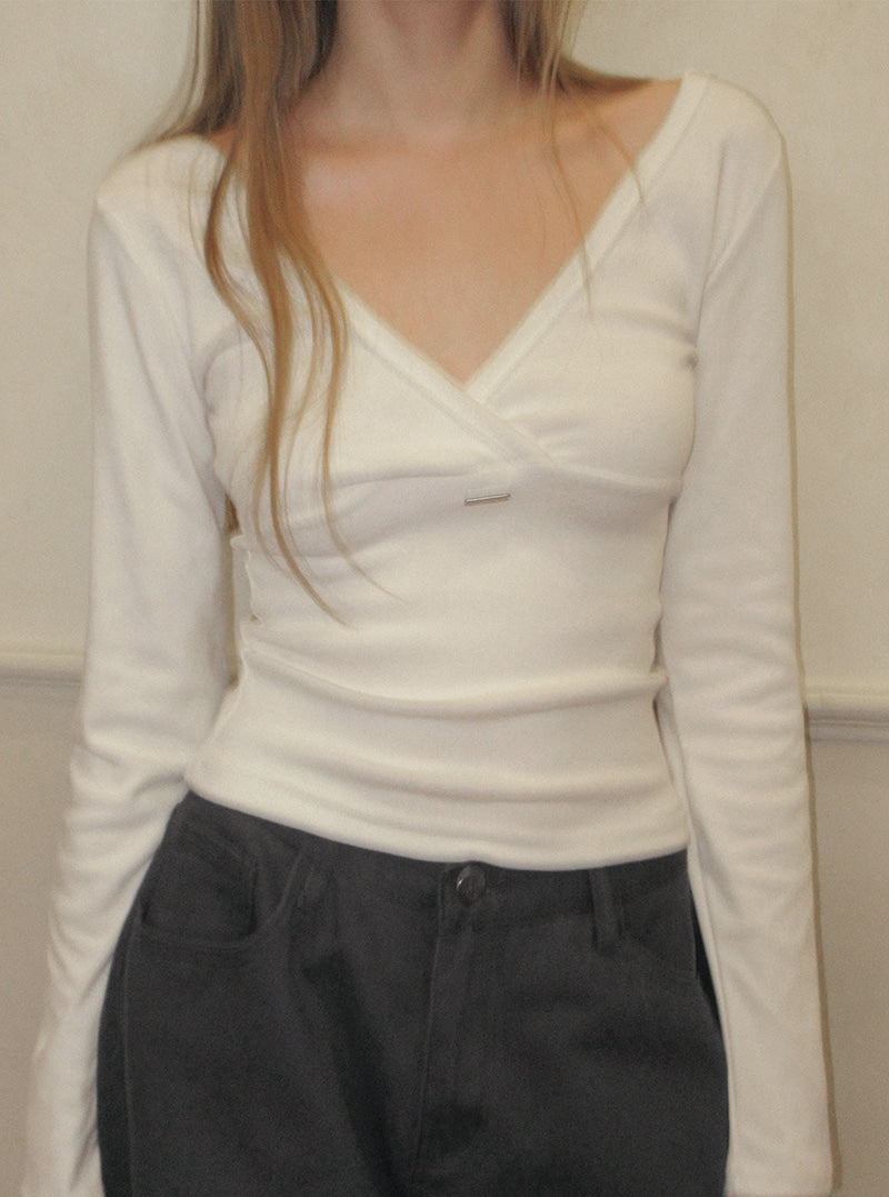TWEE Relly wrap long sleeve T-shirt | Product styling view 9