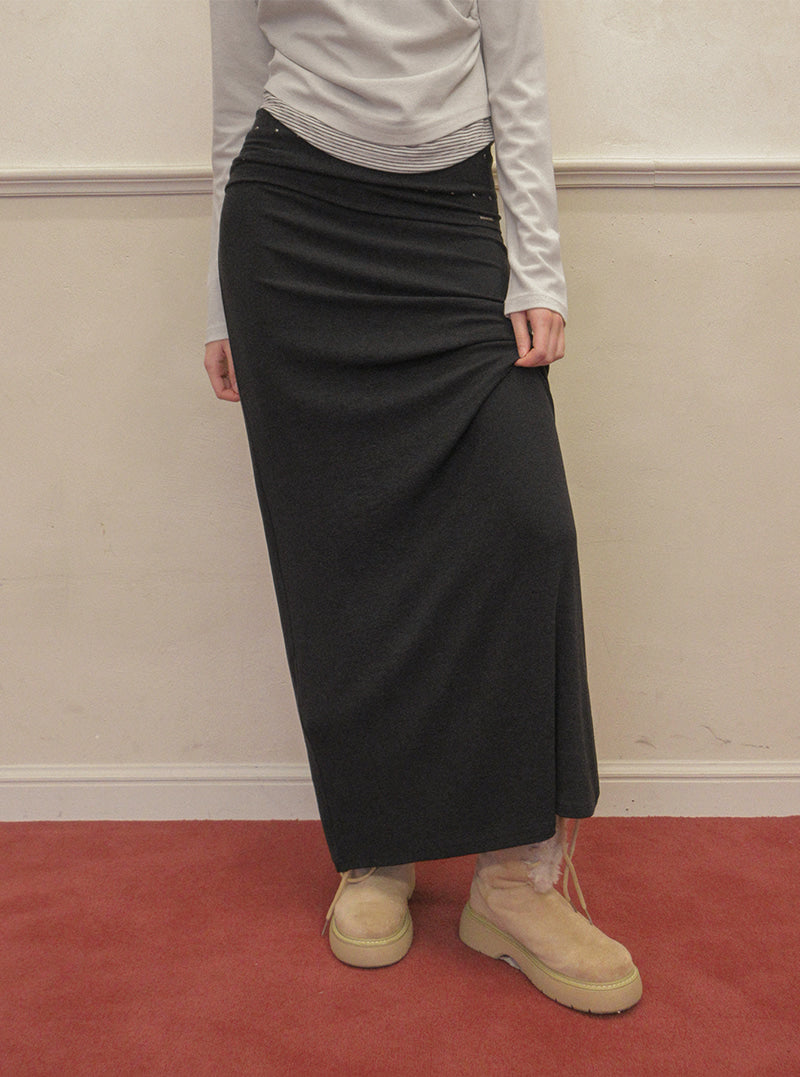TWEE Nego stud folding maxi long skirt | Product styling view 9