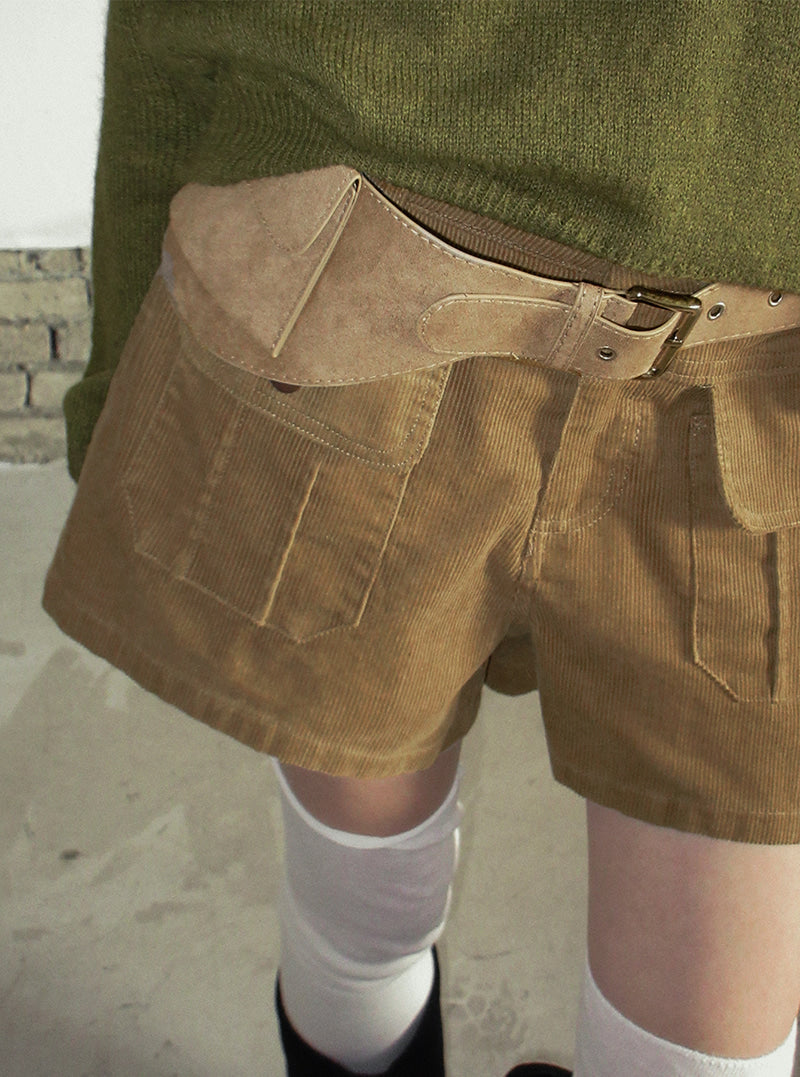 TWEE Nutt big pocket corduroy shorts | Product styling view 9