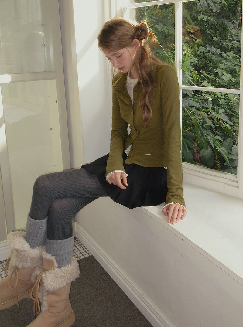 TWEE Toel basic collar long sleeve T-shirt | Product styling view 4
