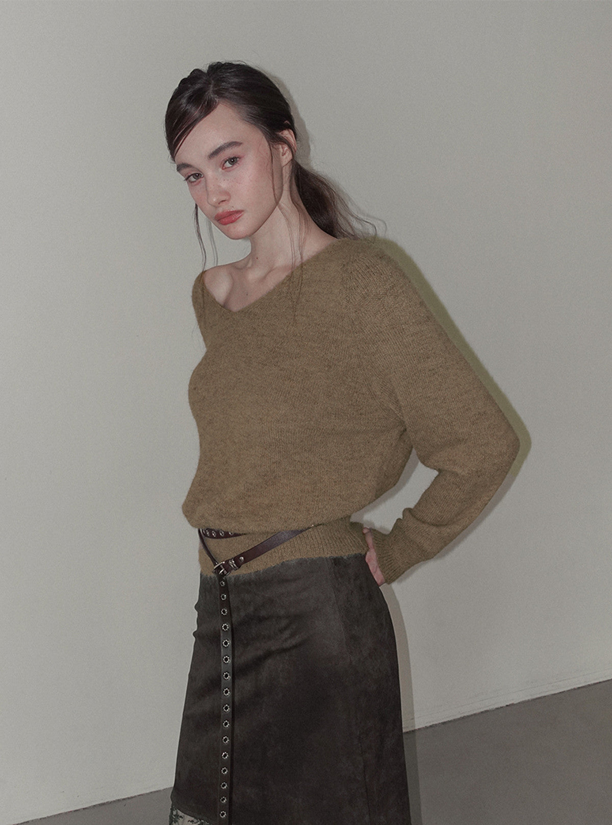Kiyu brushed V-neck long sleeve knit | View 7