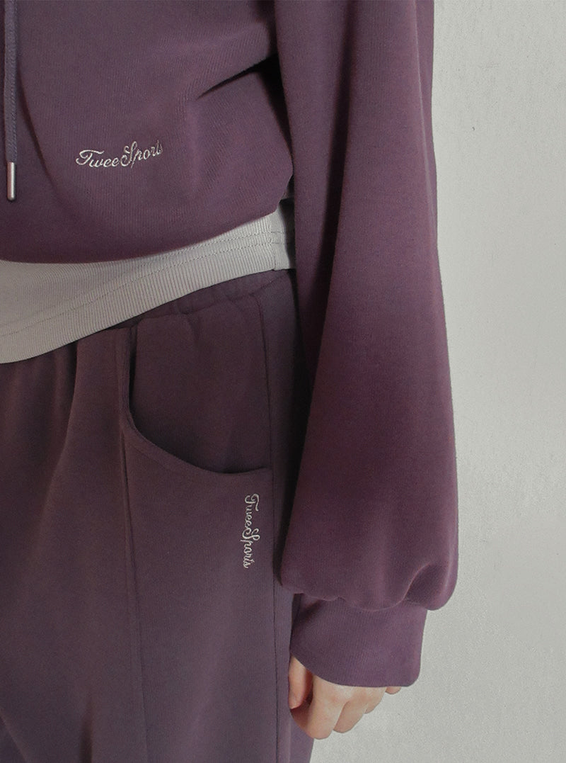 TWEE Med panel banding long sweatpants | Product styling view 6