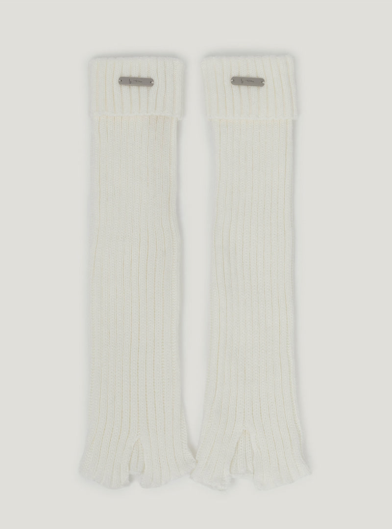 Wadin folding knit leg warmers | Ivory cutout