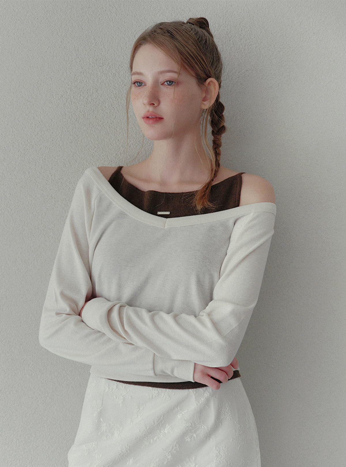 Twell V-neck raglan long sleeve sweatshirt | View 4
