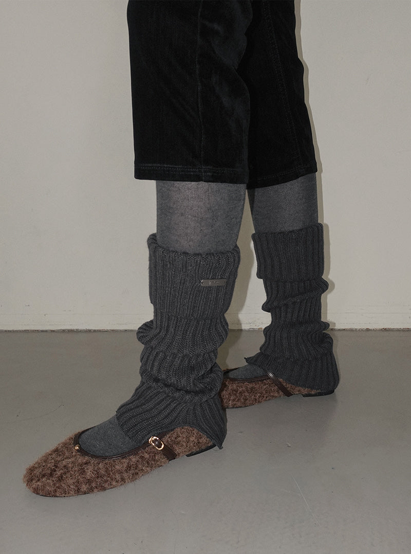 Wadin folding knit leg warmers | View 3