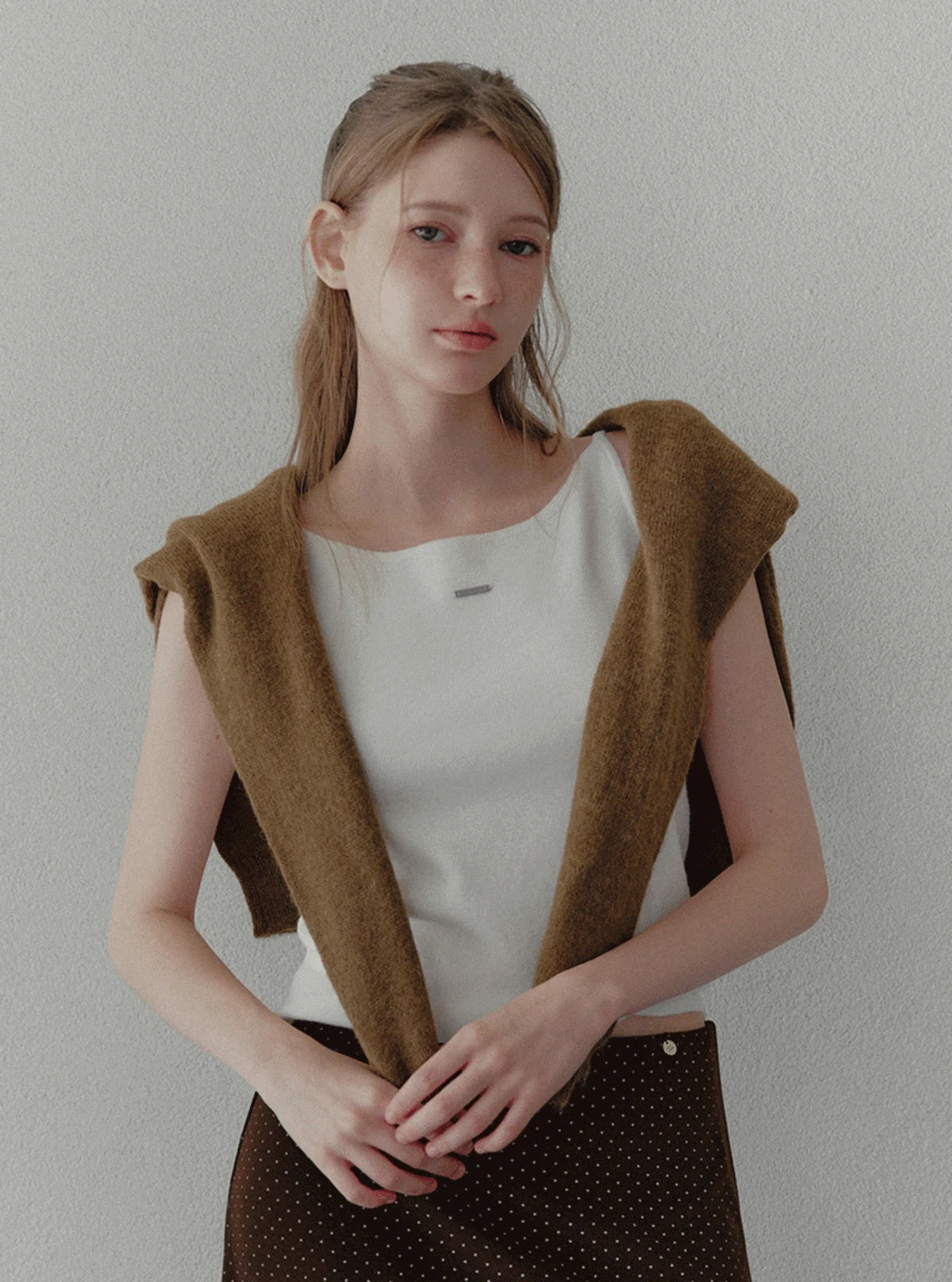 Kia basic halter sleeveless knit | Main