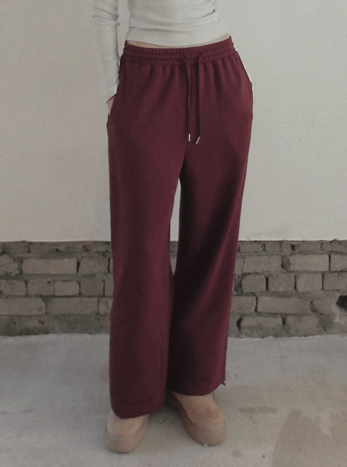 TWEE Reven stud banding long sweatpants | Main product image