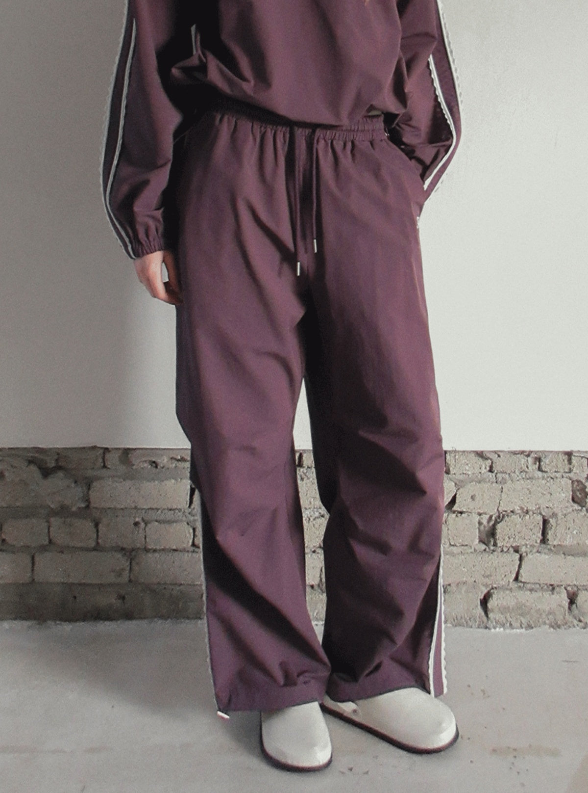 TWEE Mopin lace nylon banding long pants | Main product image