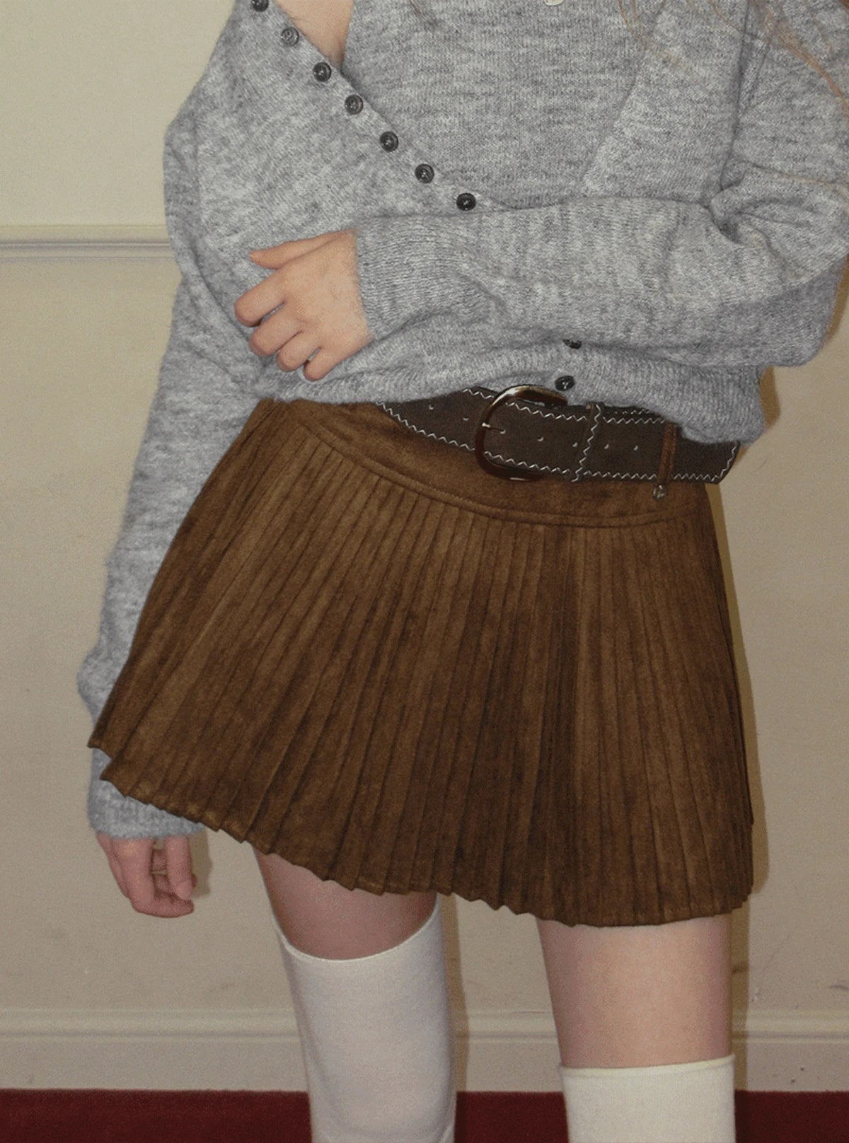 TWEE Tonel suede pleated mini skirt (belt set) | Main product image