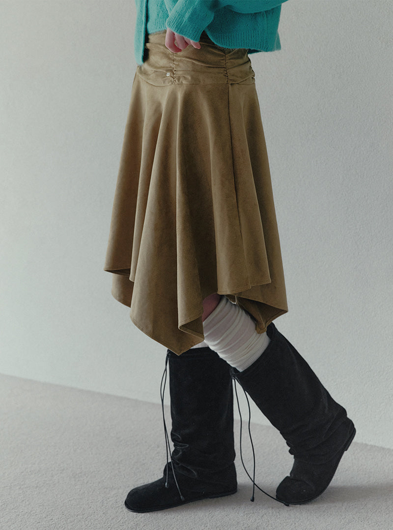Tiz shirring suede asymmetric midi skirt | View 4