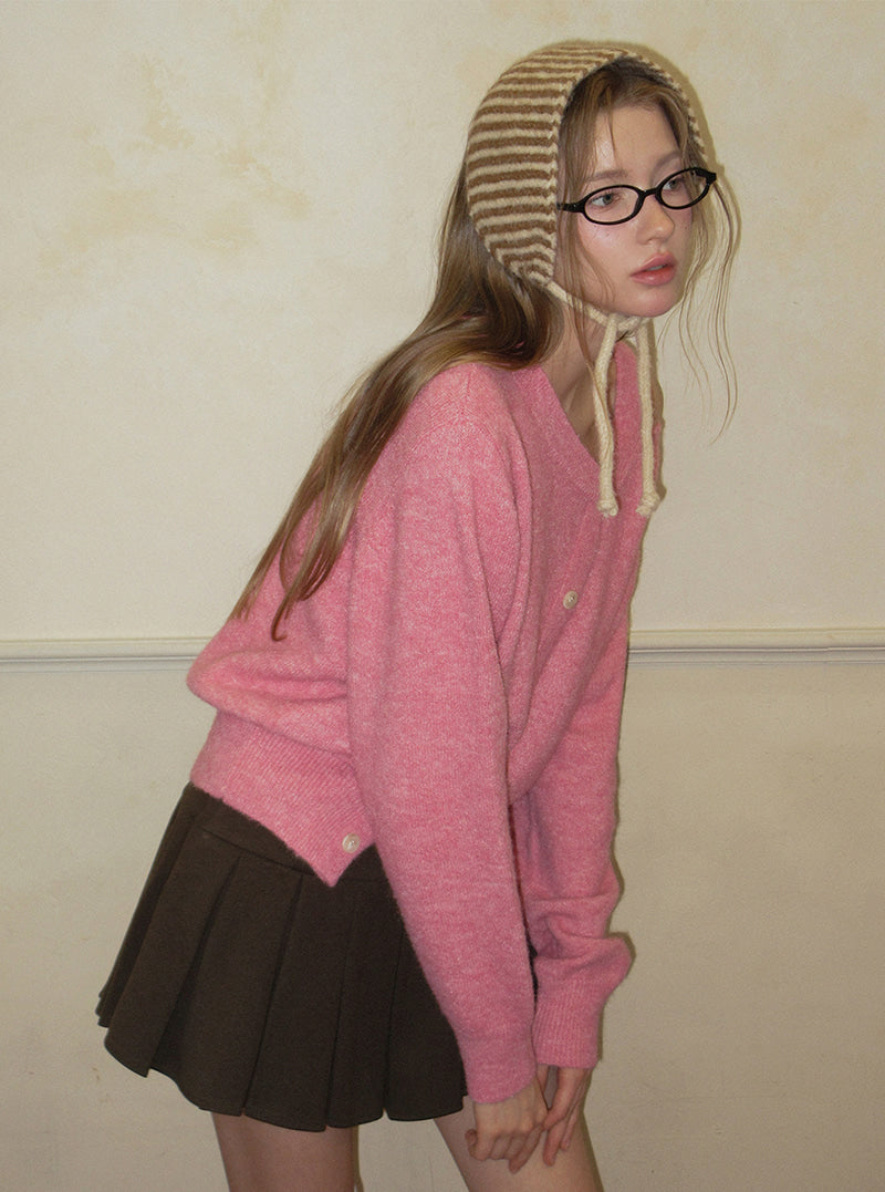 TWEE Newel diagonal button long sleeve knit | Product styling view 5