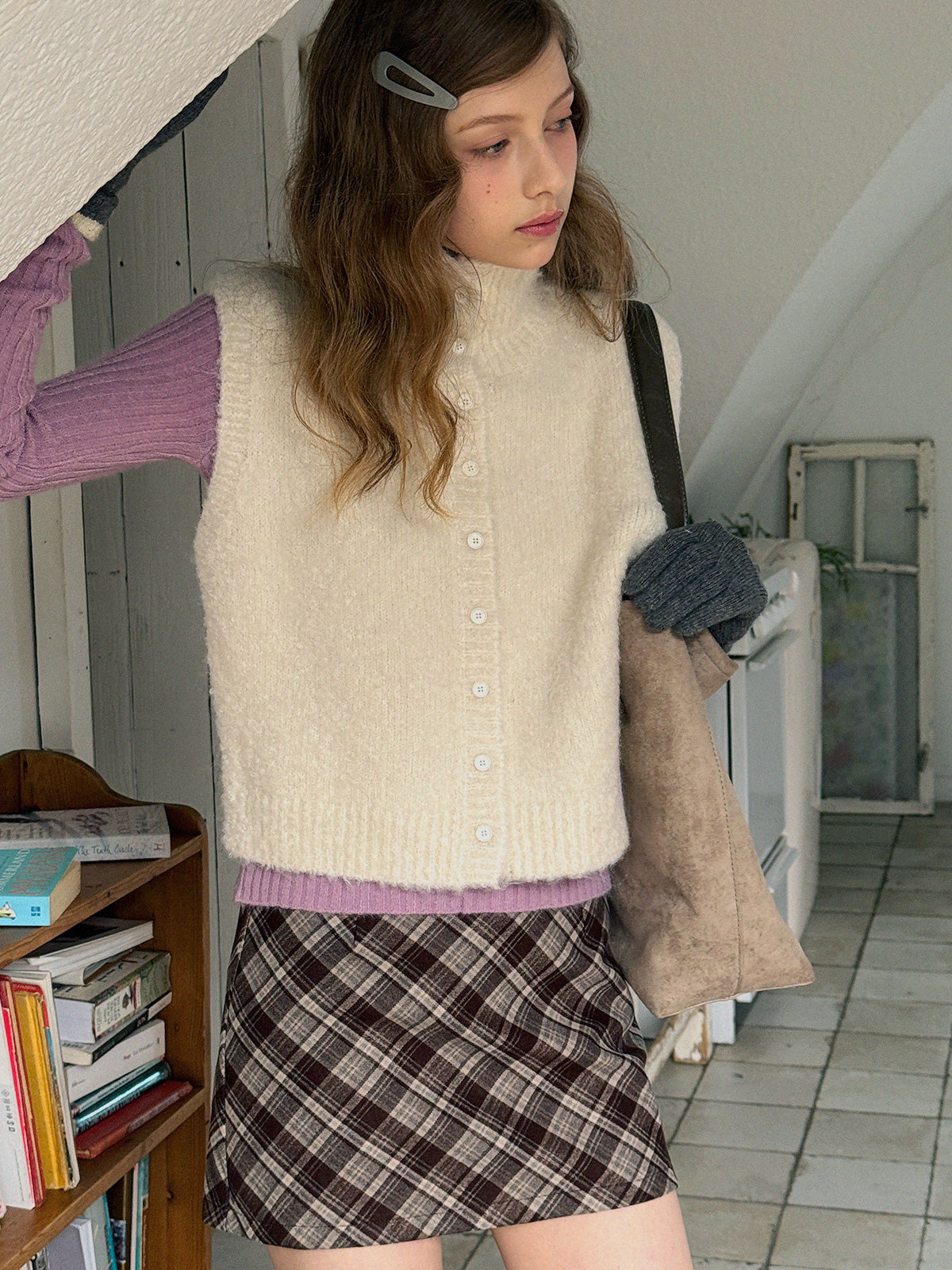 Rut High-Neck Knit Vest