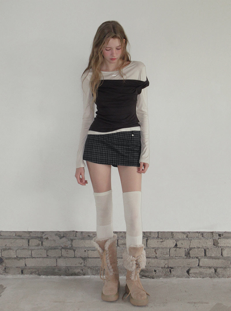 TWEE Muen asymmetric shoulder layered long sleeve T-shirt | Product styling view 4