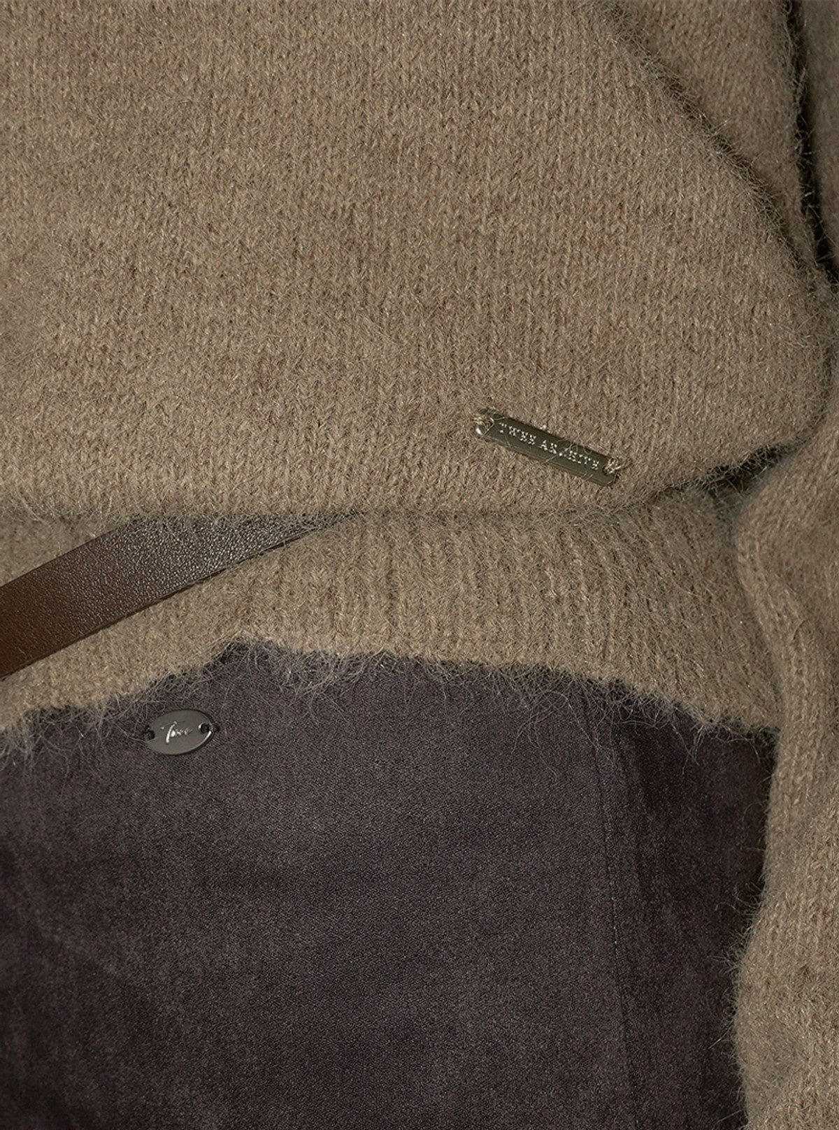 Kiyu brushed V-neck long sleeve knit | View 8